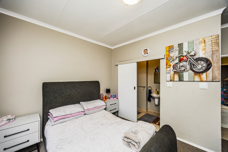 2 Bedroom Property for Sale in Nahoon Valley Park Eastern Cape